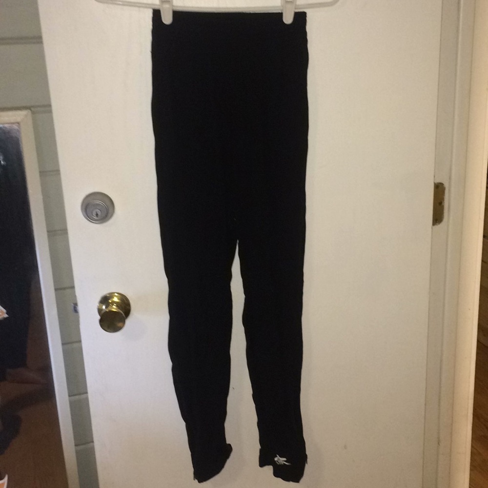 Road runner sports long pants in small